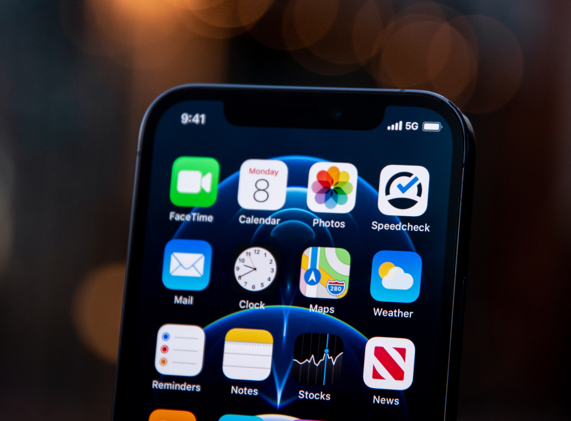 乳山苹果手机维修分享为什么 iPhone 12 在冬季会自动关机 