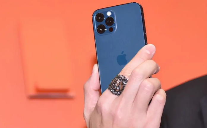 乳山苹果手机维修分享iPhone12系列重启方法教程 